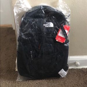 Borealis TNF Black